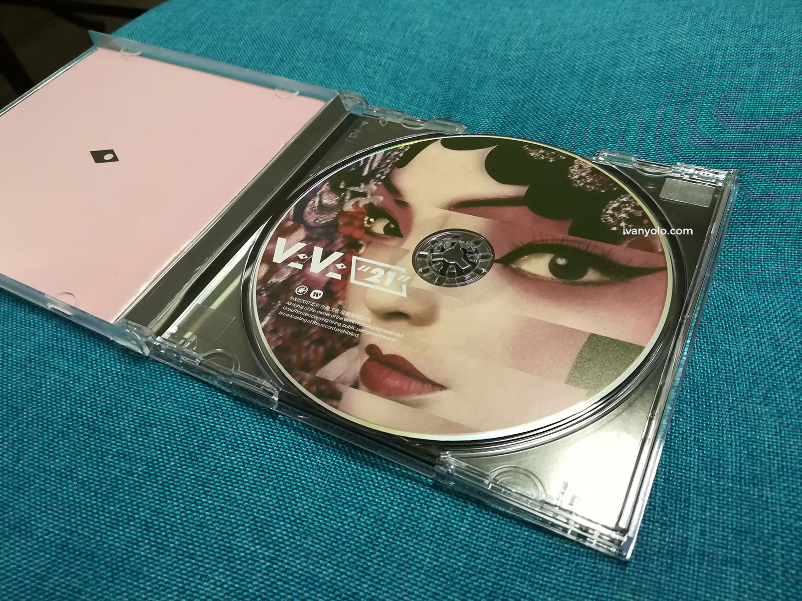 21 VAVA CD Review