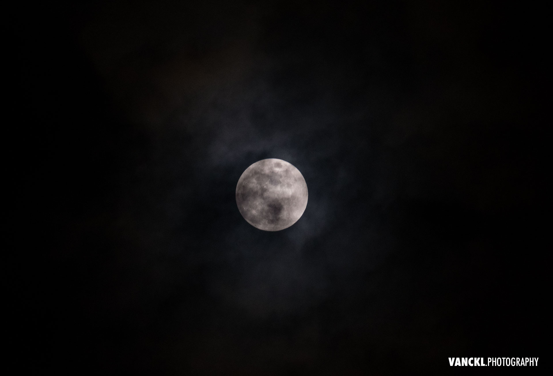Strawberry Moon - Lunar Eclipse June 2020