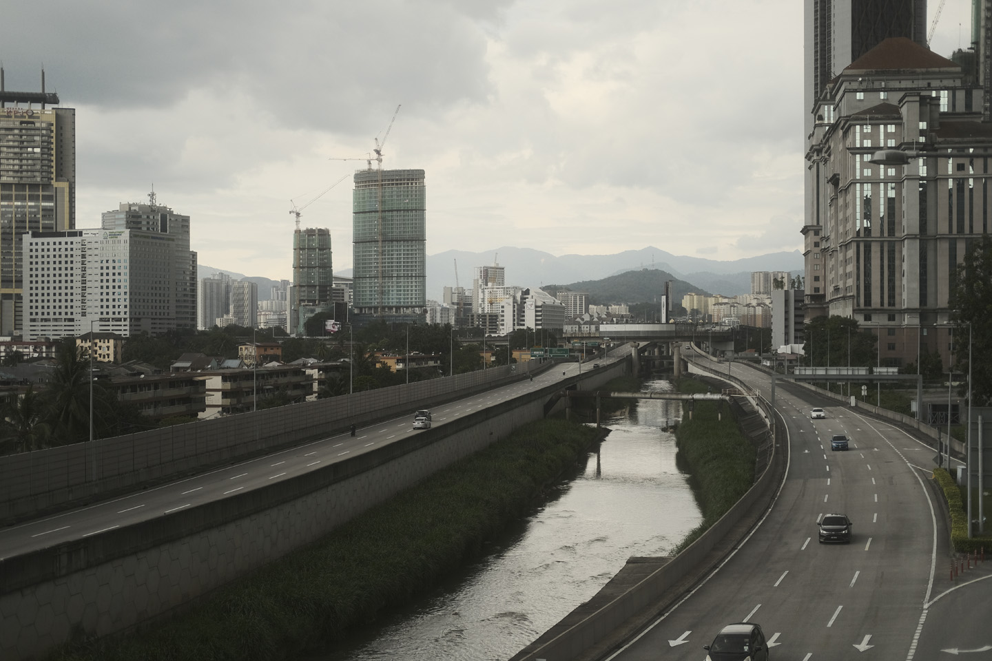 Cinematic 2046 Landscape Fujifilm Recipe