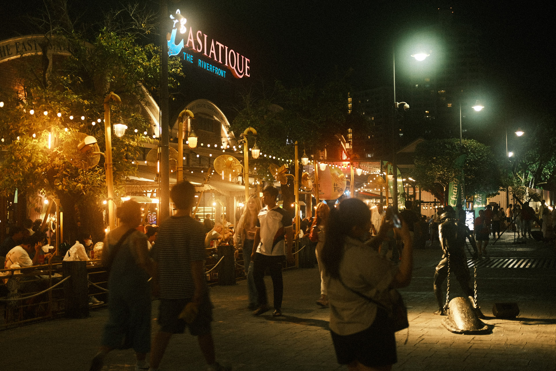 Asiatique The Waterfront Nightlife