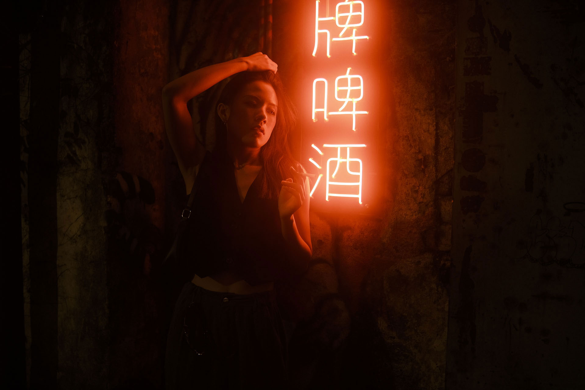 Neon Obscura Cinematic Low Light Recipe Fujifilm